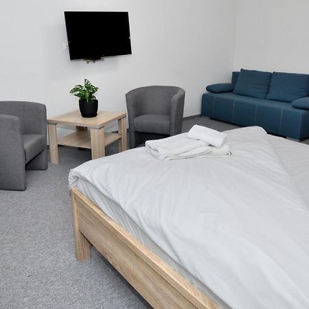 אובורינקי Pokoje, Apartamenty, Restauracja Marcus מראה חיצוני תמונה