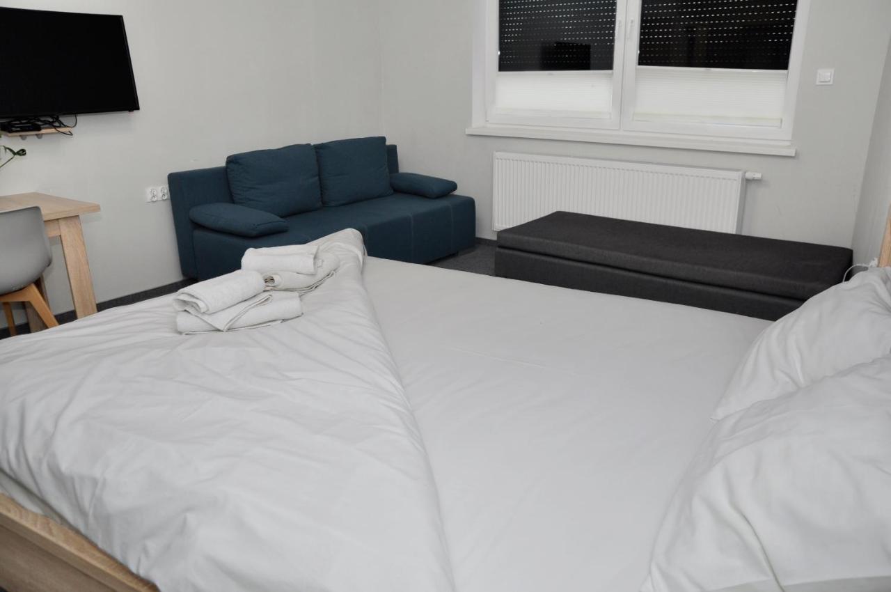 אובורינקי Pokoje, Apartamenty, Restauracja Marcus מראה חיצוני תמונה