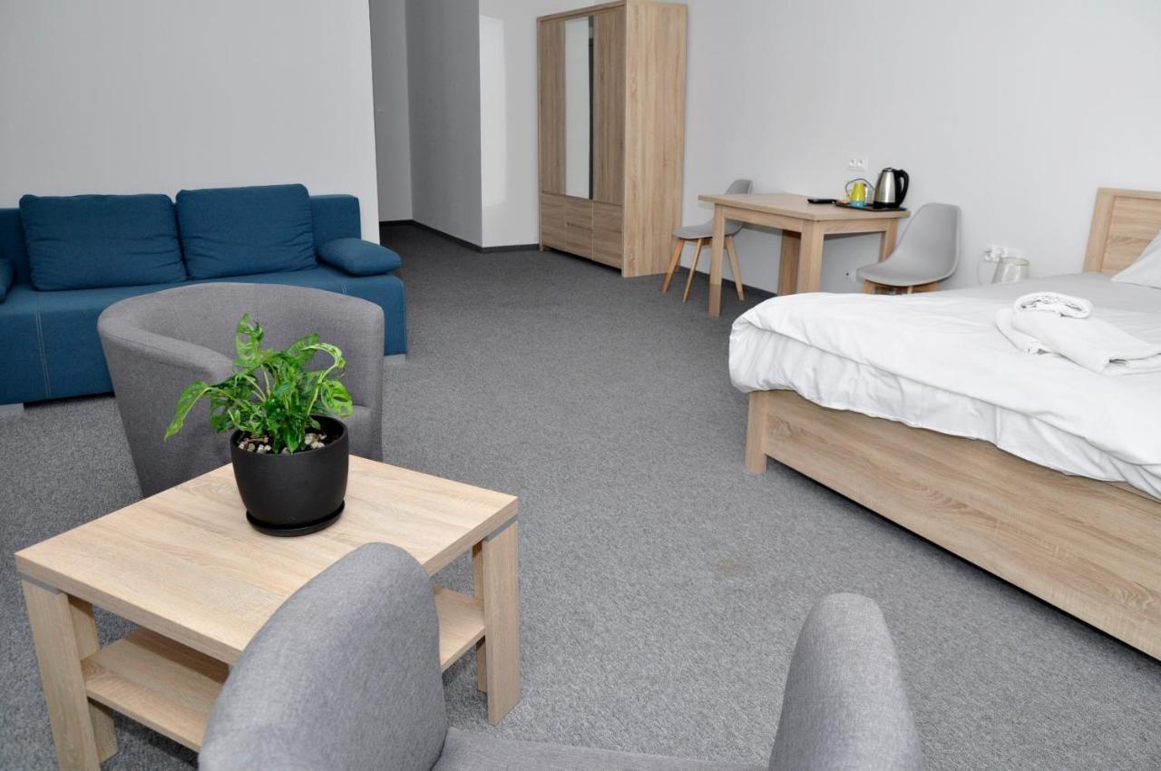 אובורינקי Pokoje, Apartamenty, Restauracja Marcus מראה חיצוני תמונה