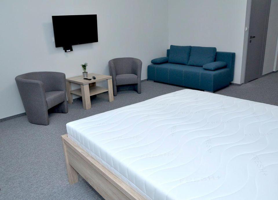 אובורינקי Pokoje, Apartamenty, Restauracja Marcus מראה חיצוני תמונה
